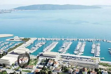 Marina Kaštela